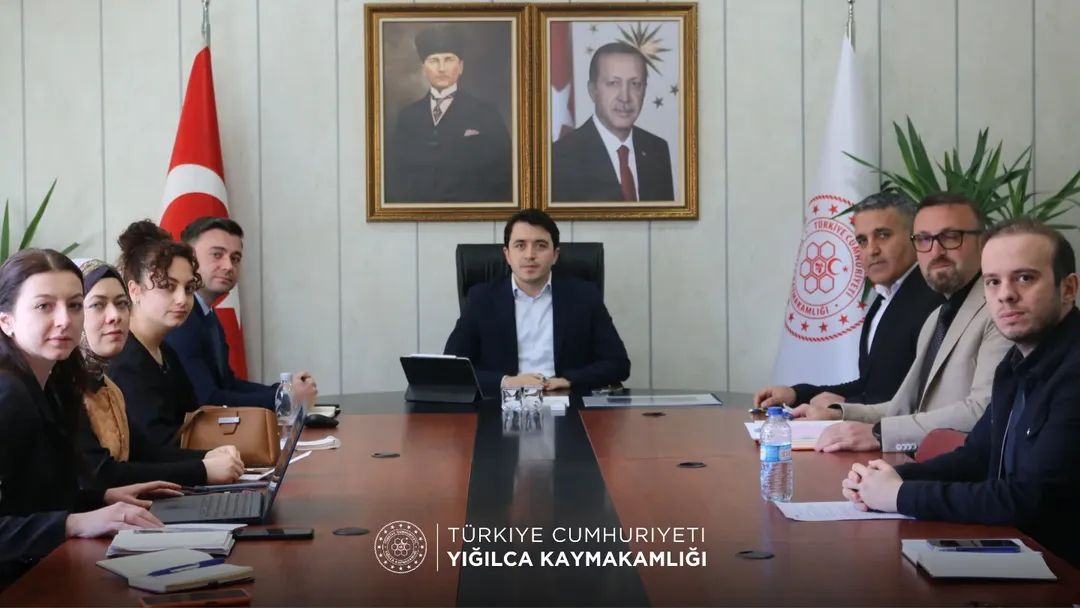 Kaymakamımız Sayın Hüseyin DEMİRKOL başkanlığında, CaveFest 2025 ve Turizm Haftası Etkinlikleri İçin Hazırlıklar Toplantısı Gerçekleştirildi.